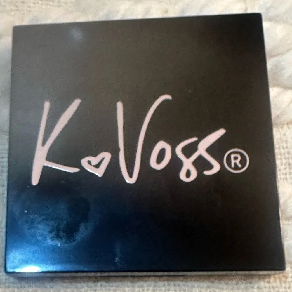 KvossNYC Bronze Beauty Powder Bronzer Chelsea Silky Blendable with Primrose Oil